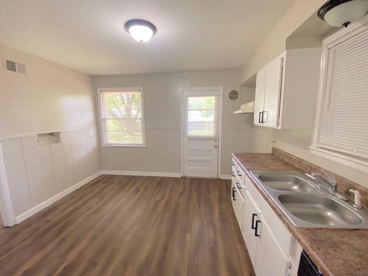 House for rent at 1050 Dora Cove, Memphis, TN 38122