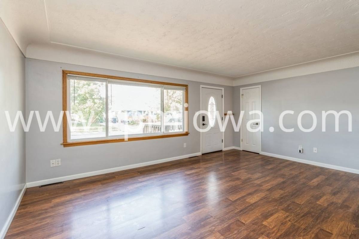 House for rent at 221 SW Scott St, Ankeny, IA 50023