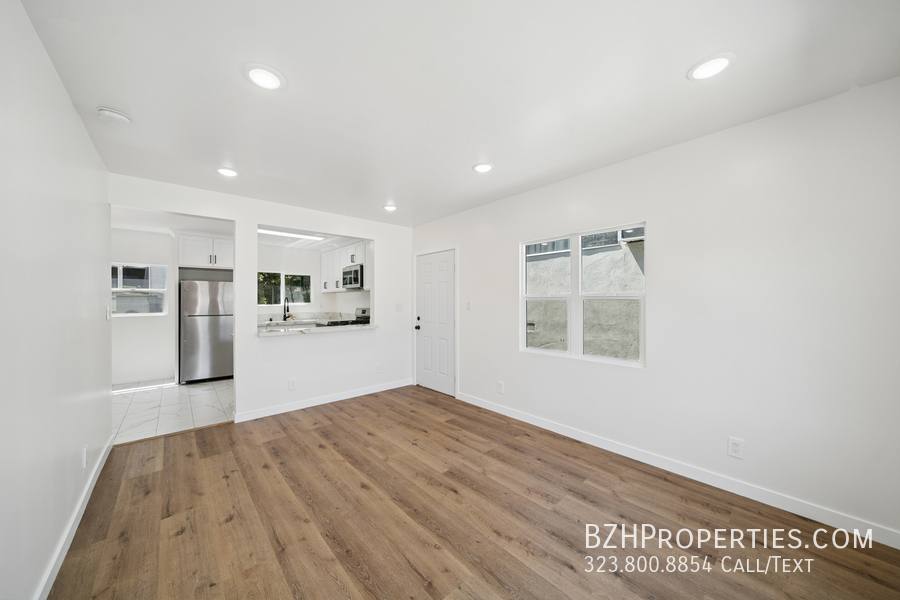 Apartment for rent at 1029 N Gardner St, Los Angeles, CA 90046