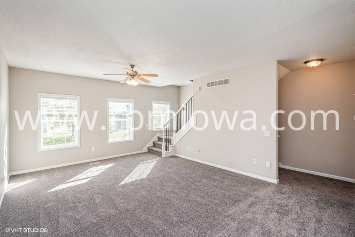 Townhouse for rent at 6905 Jack London Dr, Johnston, IA 50131