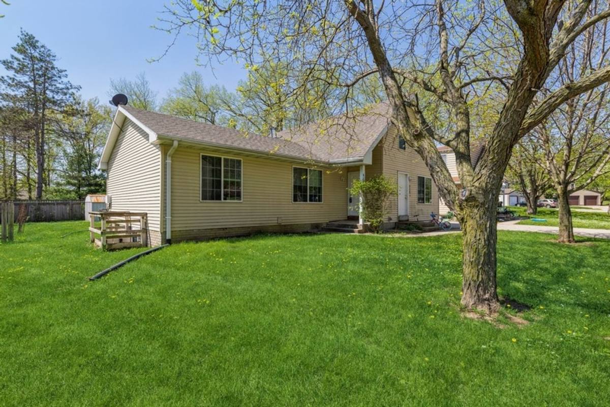 Apartment for rent at 4126 Harris St, Ames, IA 50014