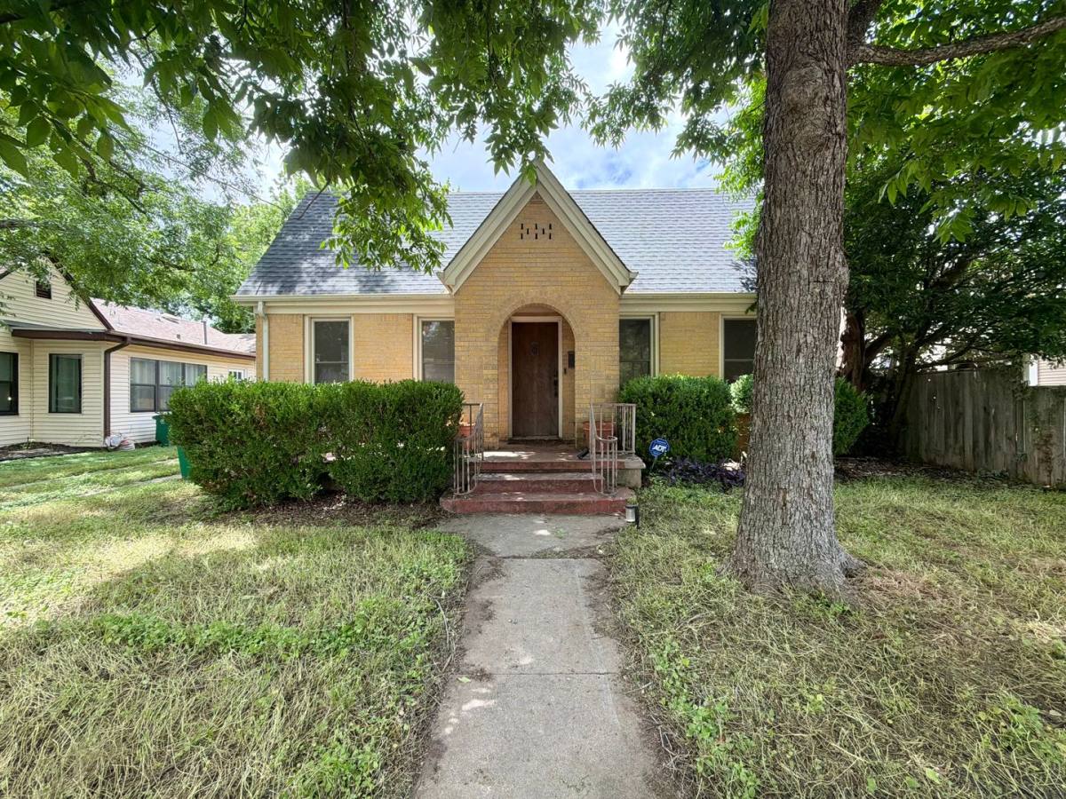 House for rent at 903 E 38th St, Austin, TX 78705
