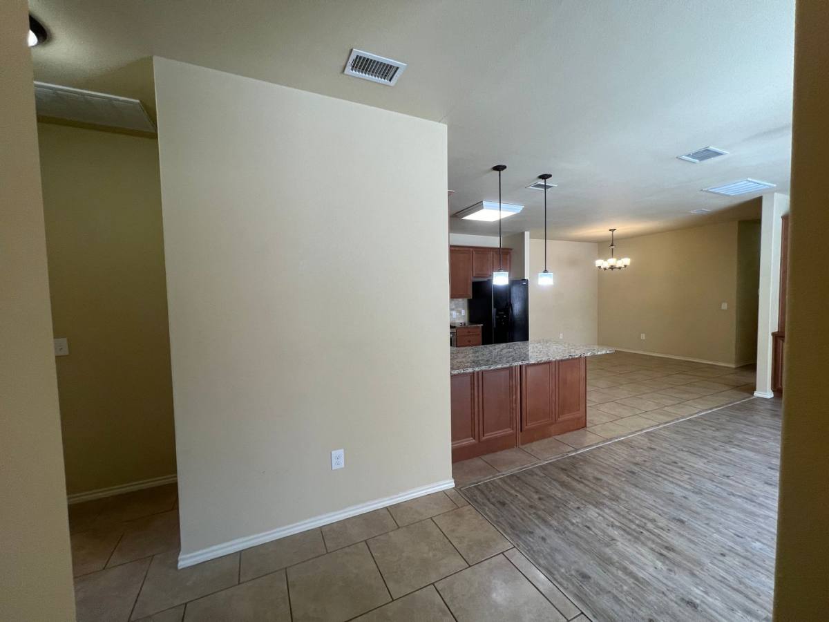Apartment for rent at 4422 105th St, Lubbock, TX 79424