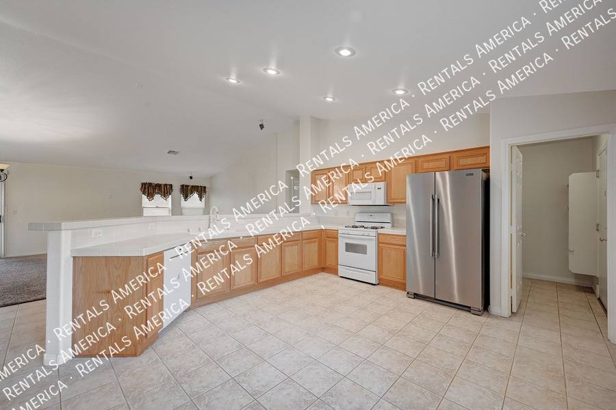 House for rent at 201 Sandhill Crane Ave, Henderson, NV 89002