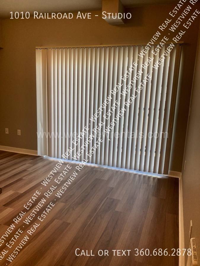 Apartment for rent at 1010 Railroad Ave, Bellingham, WA 98225
