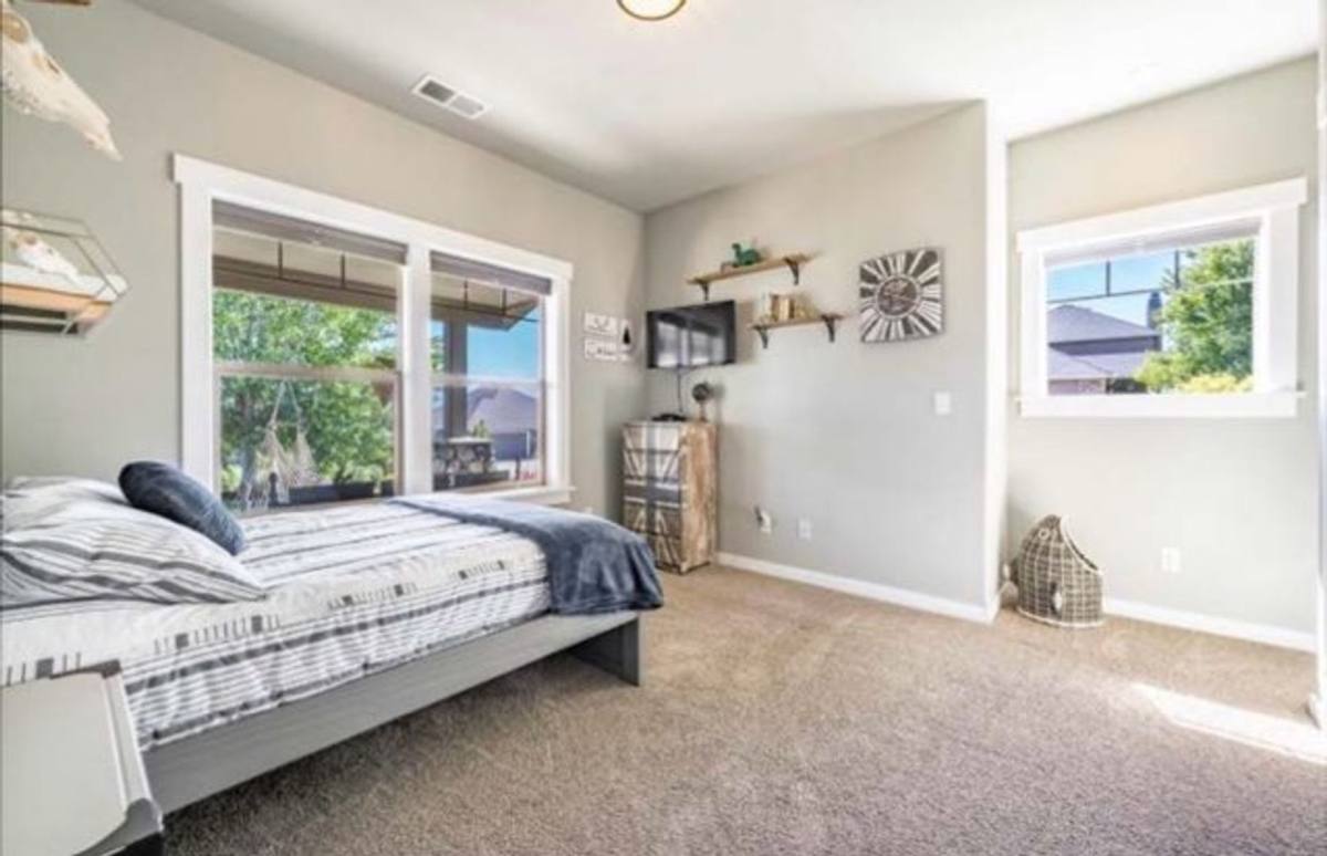 House for rent at 4221 Falcon Ridge Terrace, Medford, OR 97504