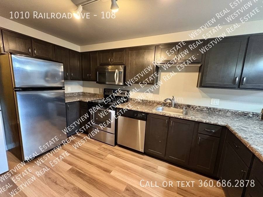 Apartment for rent at 1010 Railroad Ave #108, Bellingham, WA 98225