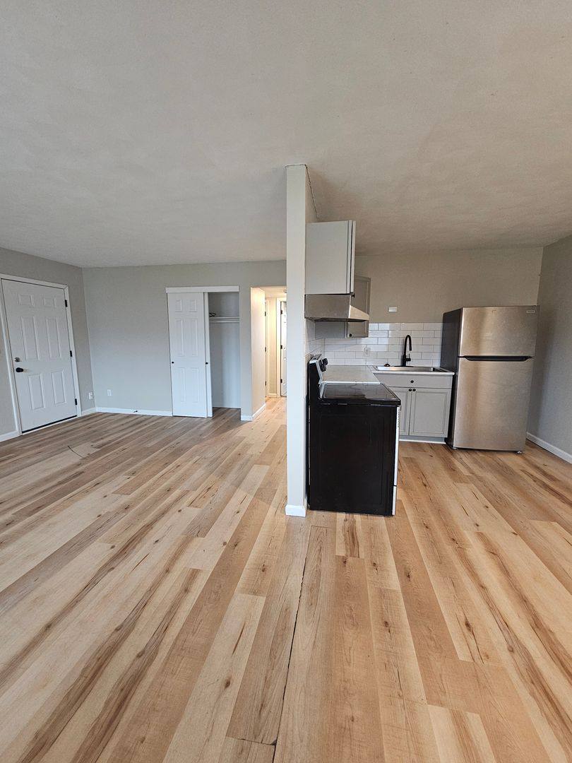 Apartment for rent at 3424 Heatherton Dr, Davenport, IA 52804