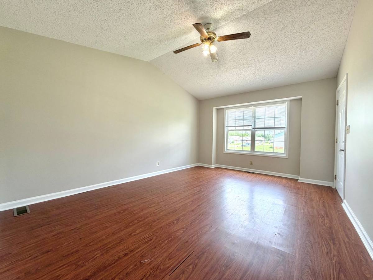 House for rent at 401 Old Glory Lane, Oak Grove, KY 42262