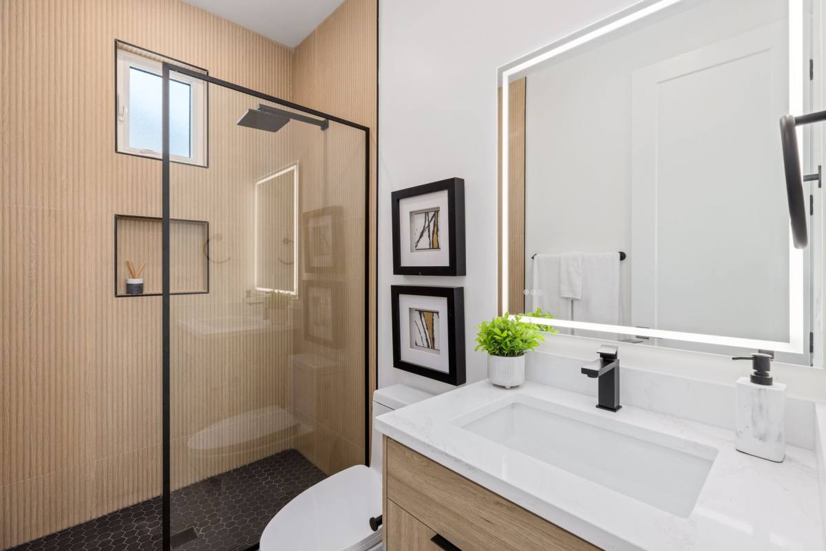 Apartment for rent at 3873-81 Boren St, San Diego, CA 92115