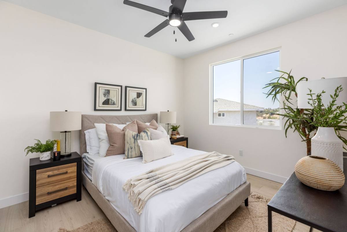 Apartment for rent at 3873-81 Boren St, San Diego, CA 92115