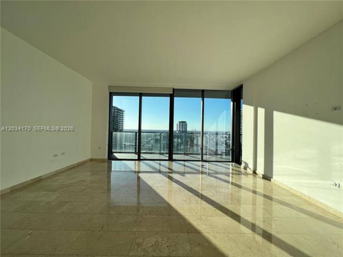 Apartment for rent at 68 SE 6th St, Miami, FL 33131
