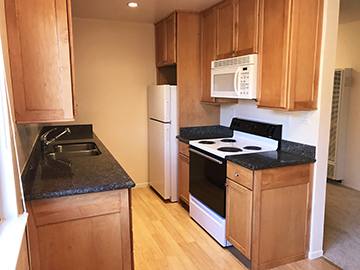 Apartment for rent at 389 Alcatraz Ave, Oakland, CA 94618