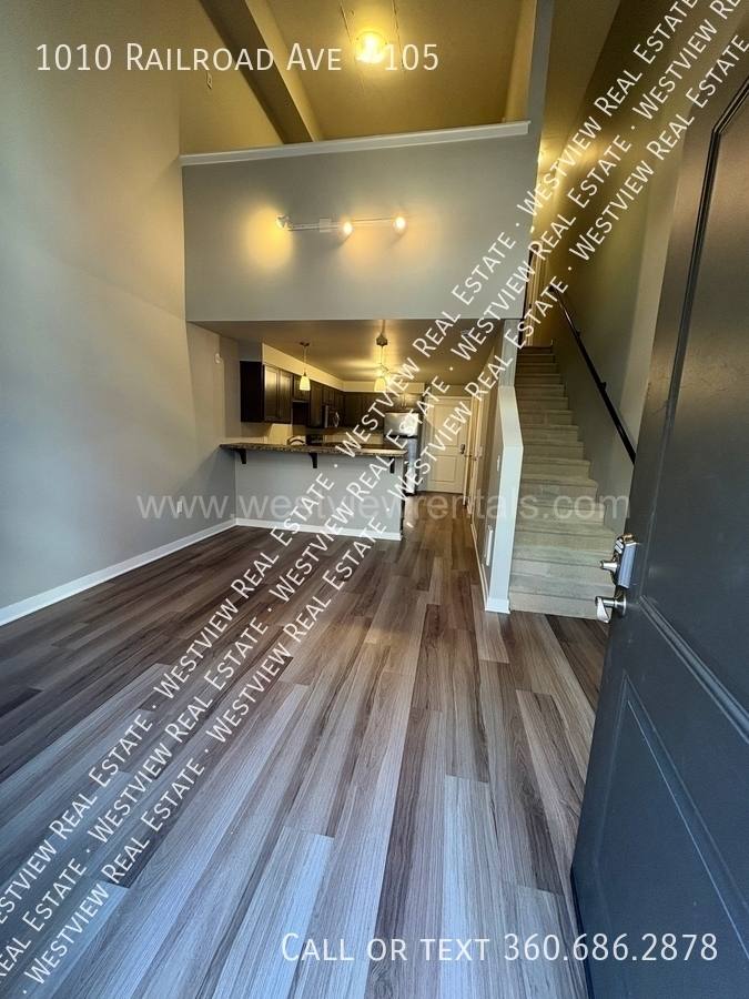 Apartment for rent at 1010 Railroad Ave #105, Bellingham, WA 98225