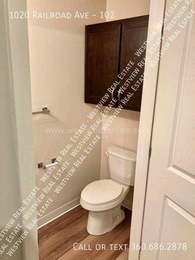 Apartment for rent at 1020 Railroad Ave #102, Bellingham, WA 98225