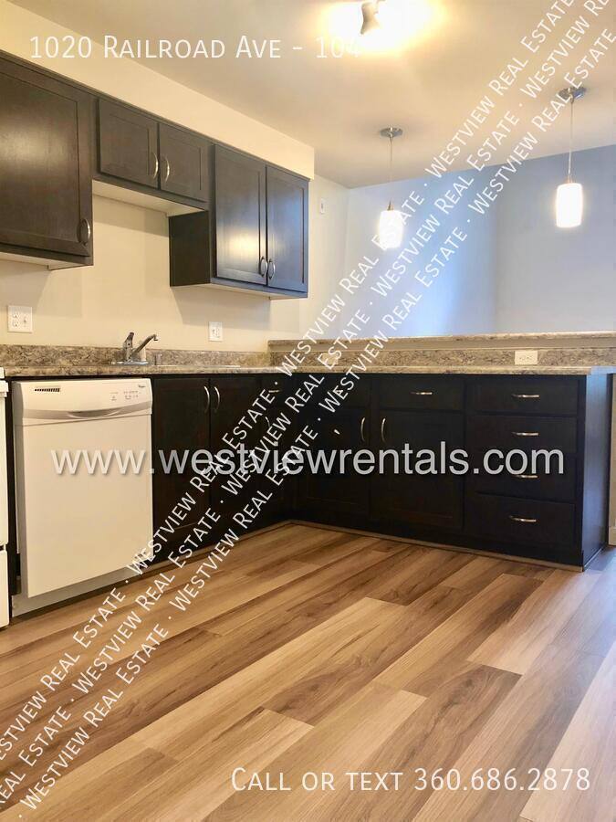 Apartment for rent at 1020 Railroad Ave #104, Bellingham, WA 98225