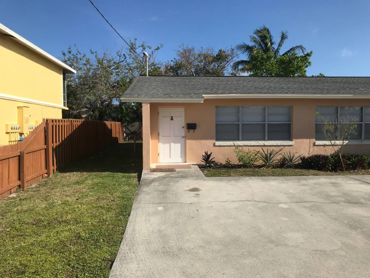 Apartment for rent at 1360 Carlton Court, Fort Pierce, FL 34949