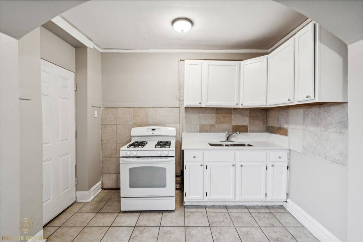 Apartment for rent at 5041 W 18th St #10, Cicero, IL 60804