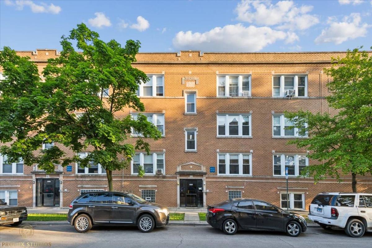 Apartment for rent at 5041 W 18th St #10, Cicero, IL 60804