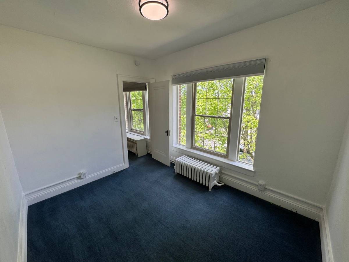 Apartment for rent at 572 Chestnut St, Meadville, PA 16335