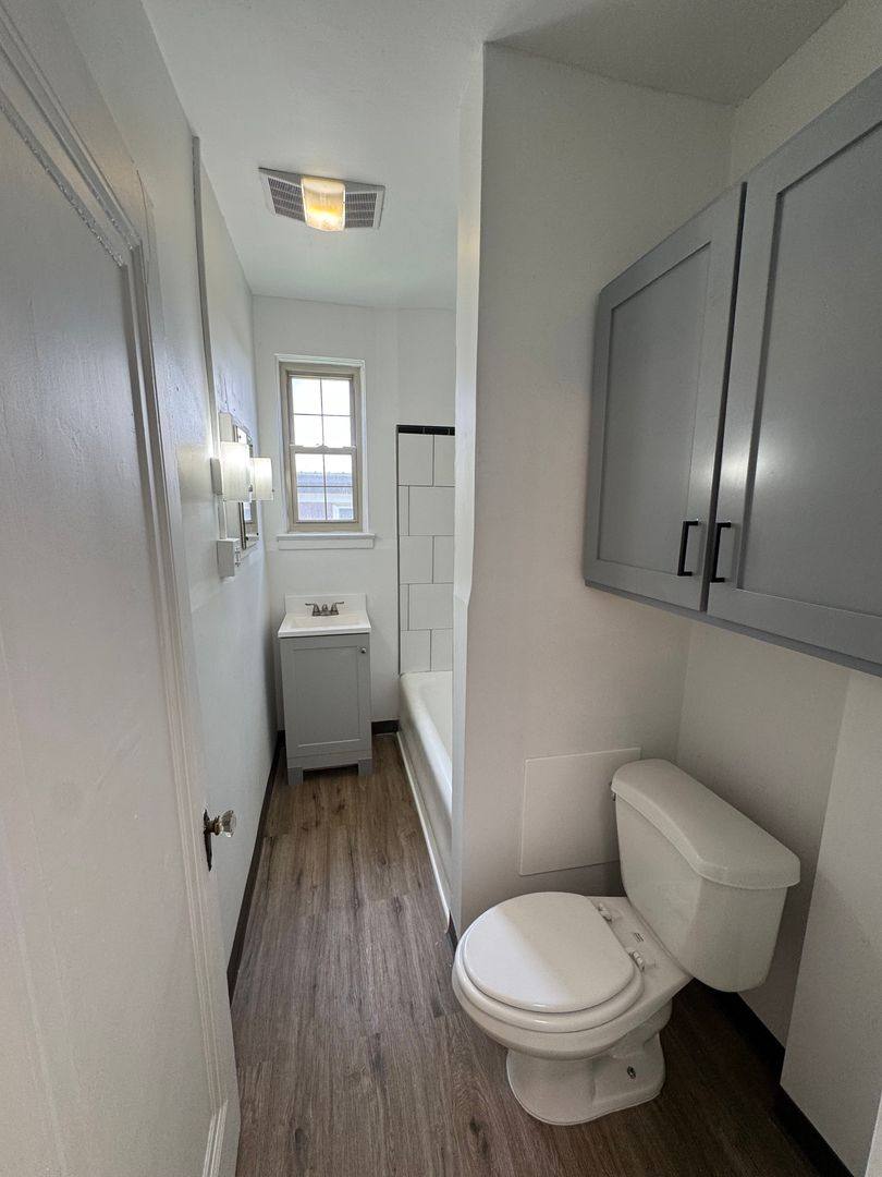 Apartment for rent at 572 Chestnut St, Meadville, PA 16335