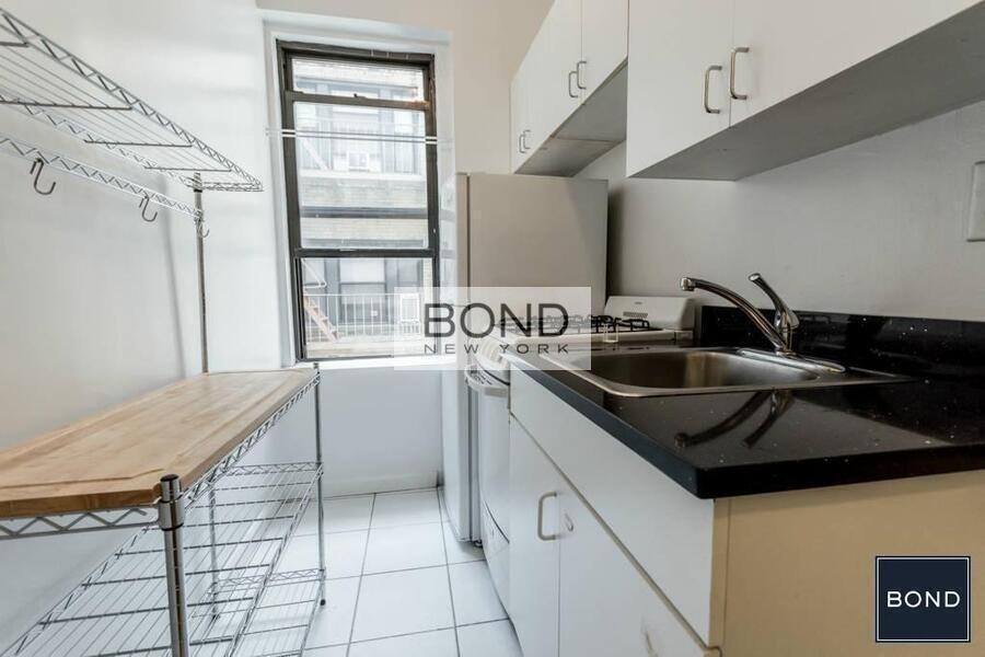 Condo for rent at 26 Grove St #3, New York, NY 10014