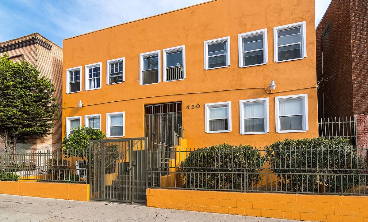 Apartment for rent at 420 N Coronado St, Los Angeles, CA 90026