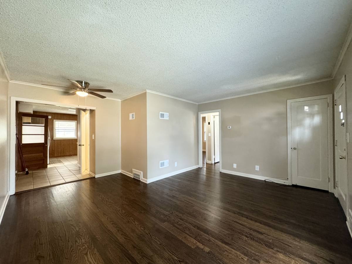 House for rent at 1401 E 23rd Ave, Kansas City, MO 64116