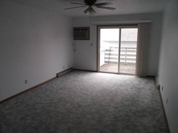 Apartment for rent at 123 2nd Ave SE #2, Oelwein, IA 50662