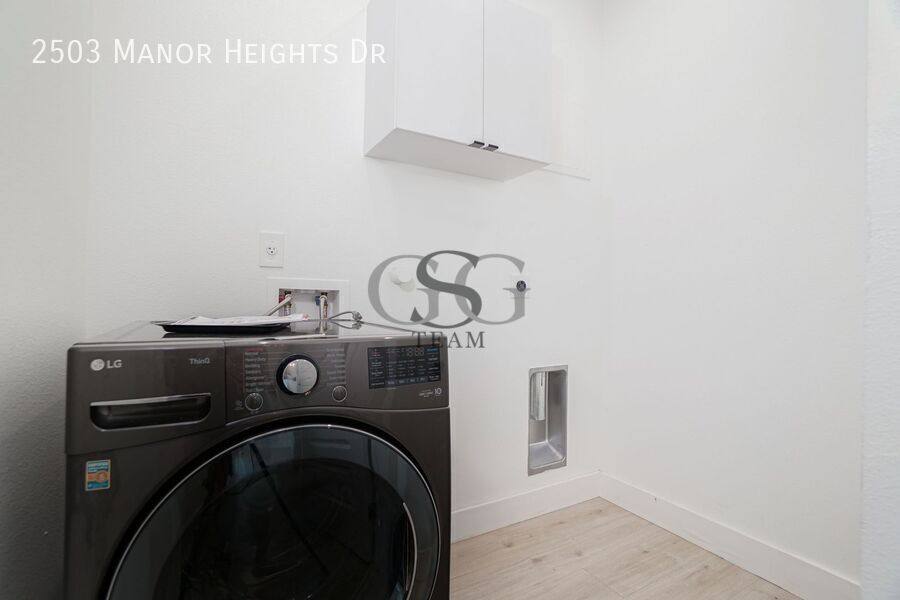 House for rent at 2503 Manor Heights Dr, San Antonio, TX 78231