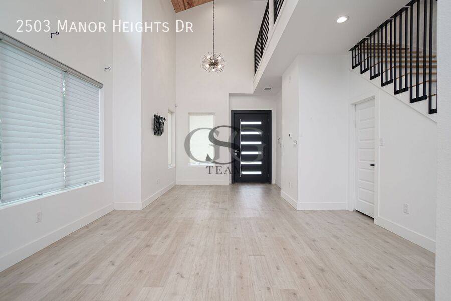 House for rent at 2503 Manor Heights Dr, San Antonio, TX 78231