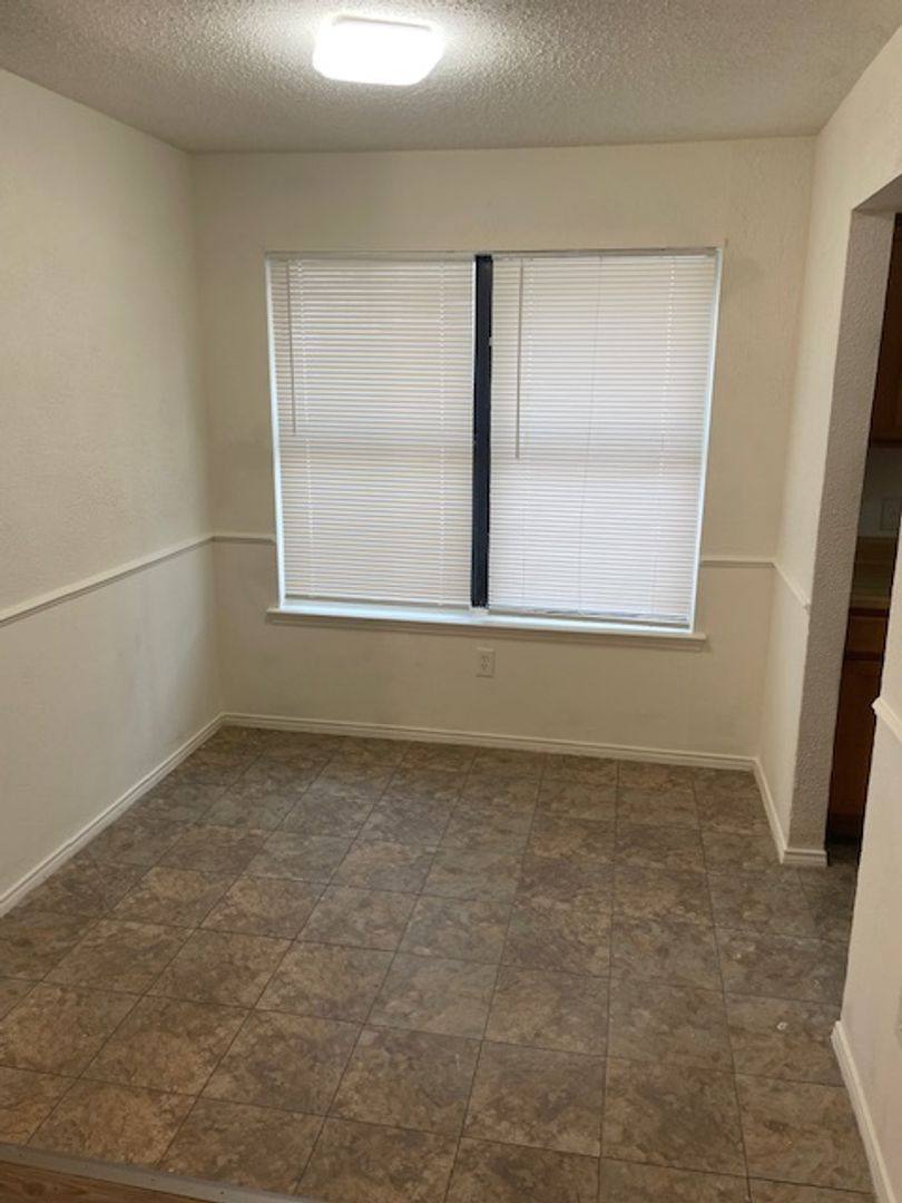 House for rent at 716 Woodland Court, Kennedale, TX 76060