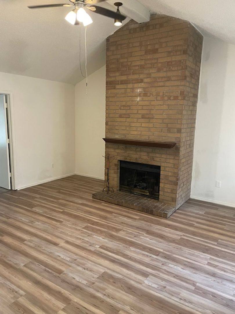 House for rent at 716 Woodland Court, Kennedale, TX 76060