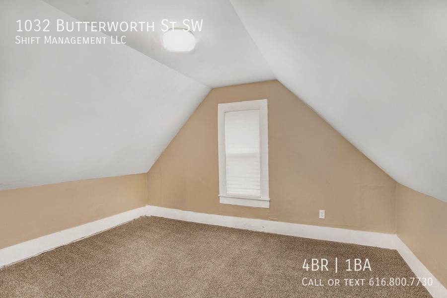 House for rent at 1032 Butterworth St SW, Grand Rapids, MI 49504