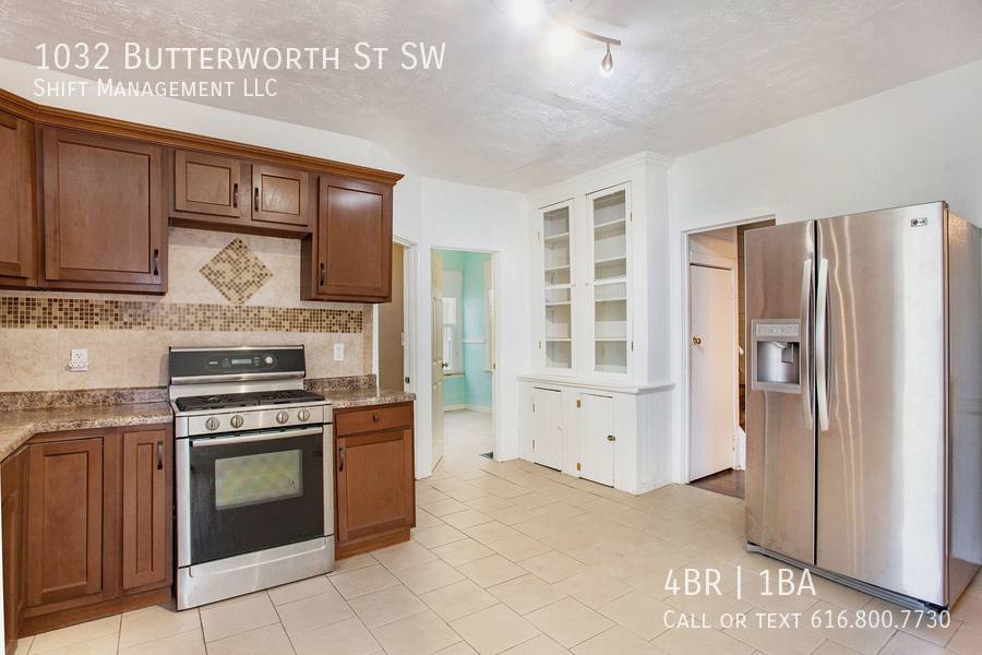 House for rent at 1032 Butterworth St SW, Grand Rapids, MI 49504