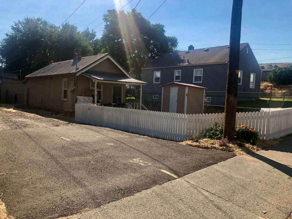 House for rent at 124 SE 17th St, Pendleton, OR 97801
