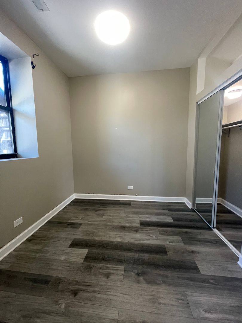 Apartment for rent at 805 S Bishop St, Chicago, IL 60607