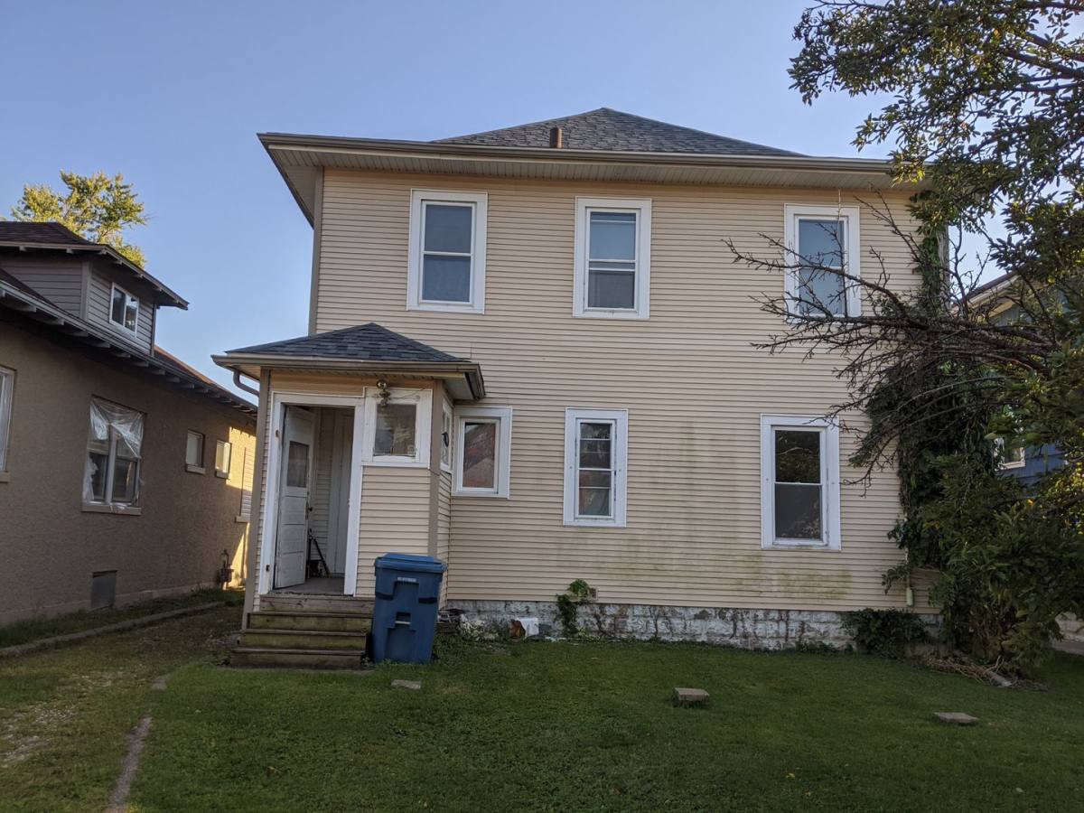 House for rent at 511 16th Ave, East Moline, IL 61244