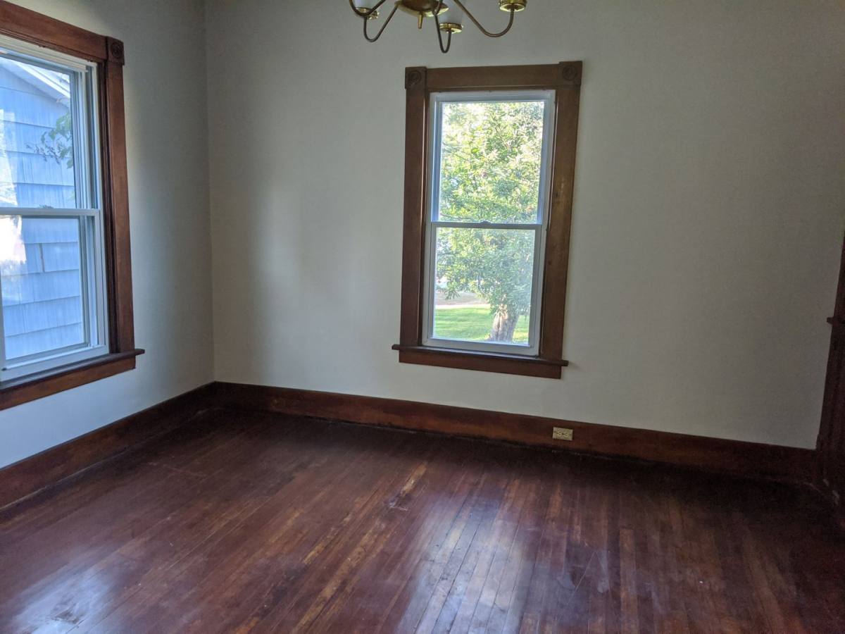 House for rent at 511 16th Ave, East Moline, IL 61244