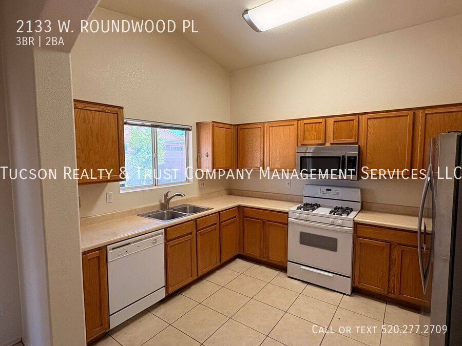 House for rent at 2133 W Roundwood Place, Tucson, AZ 85745