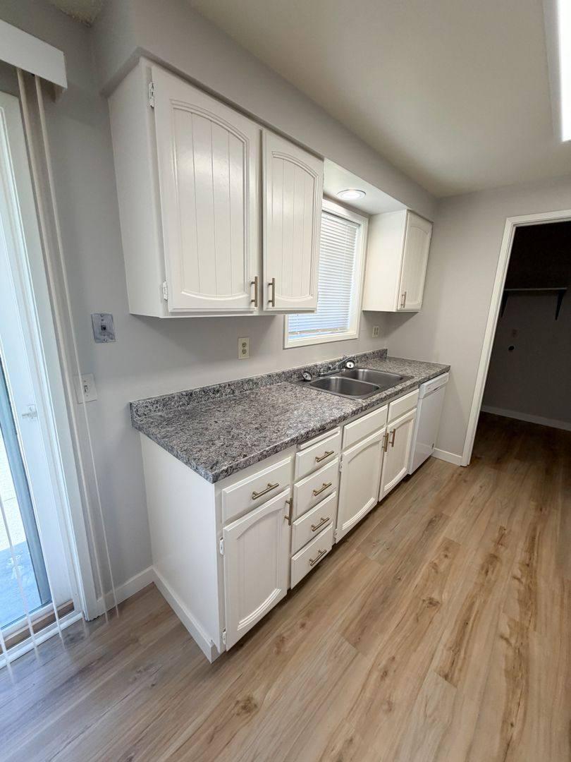 Apartment for rent at 6127 - 6131 Onyx Ave, Klamath Falls, OR 97603