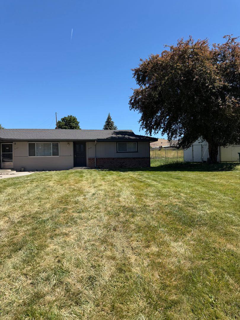 Apartment for rent at 6127 - 6131 Onyx Ave, Klamath Falls, OR 97603