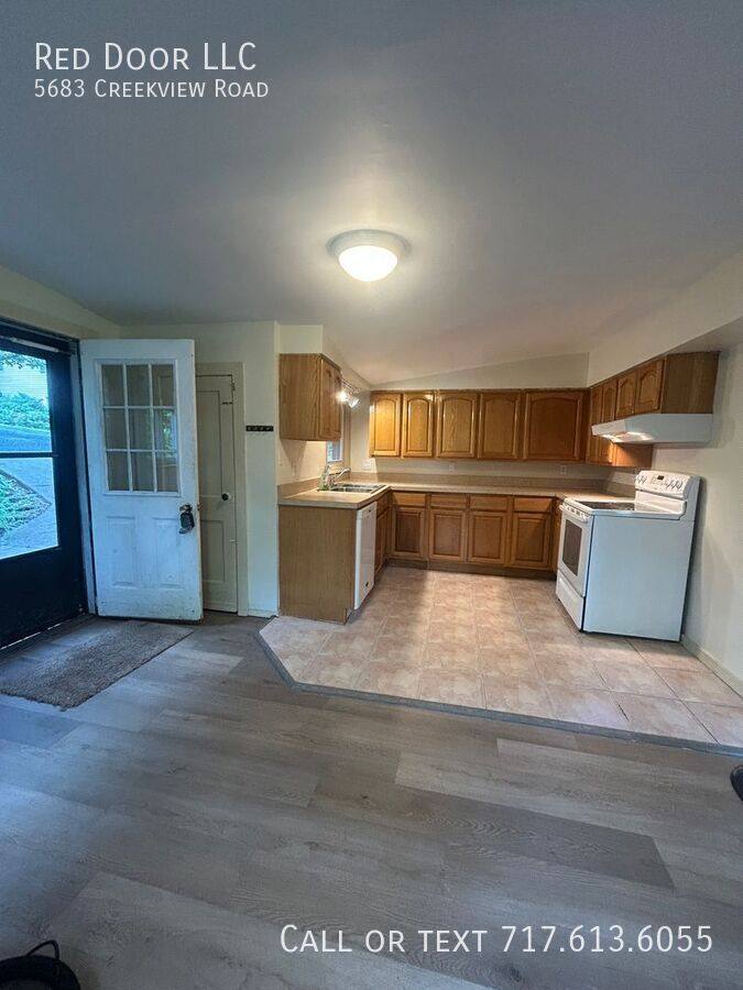 House for rent at 5683 Creekview Rd, Mechanicsburg, PA 17050