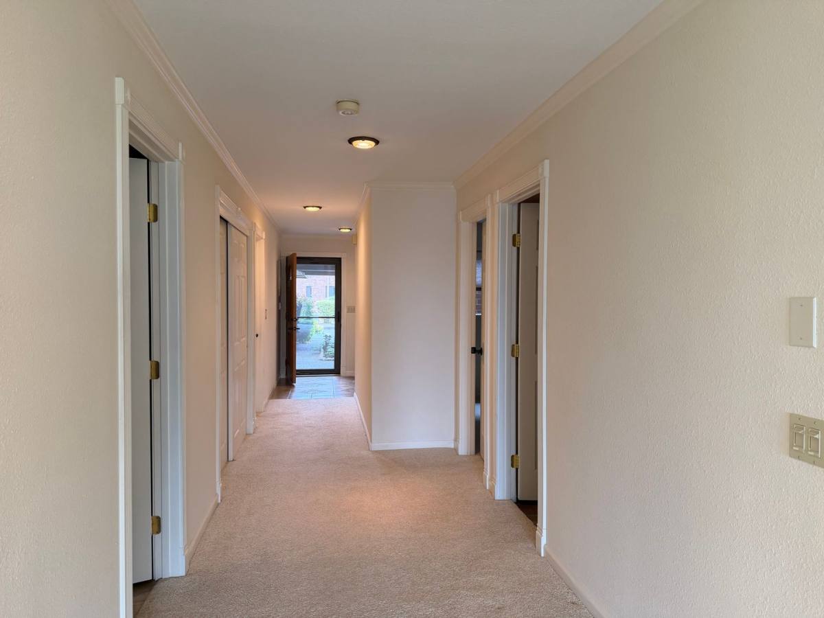 Apartment for rent at 8112 53rd Ave W, Mukilteo, WA 98275