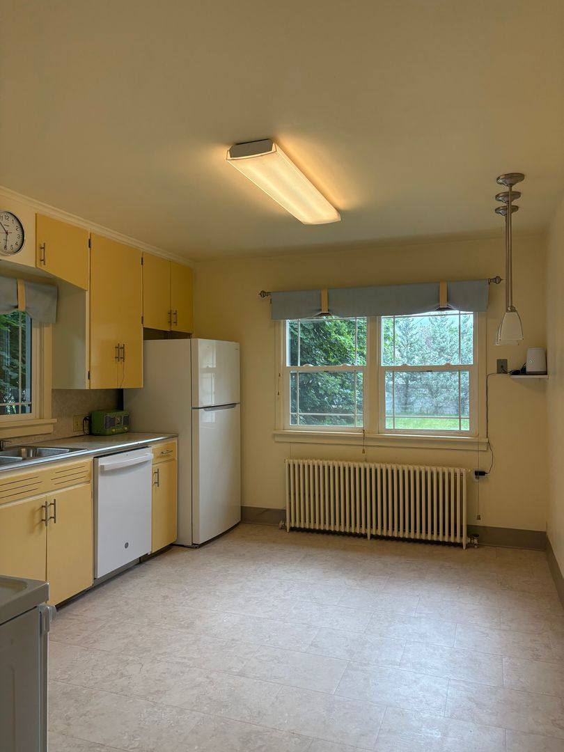 Apartment for rent at 220 S Ave W, Missoula, MT 59801