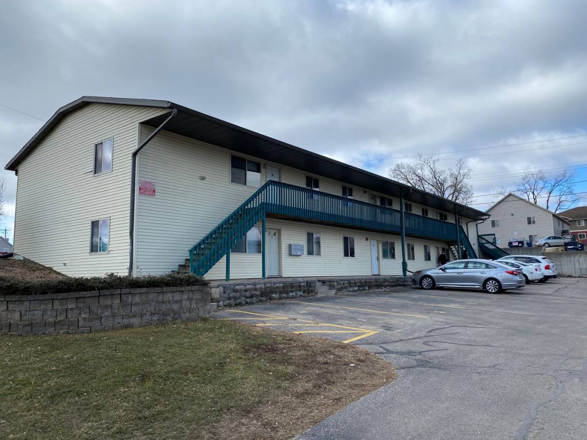 Apartment for rent at 625 12th St N, La Crosse, WI 54601