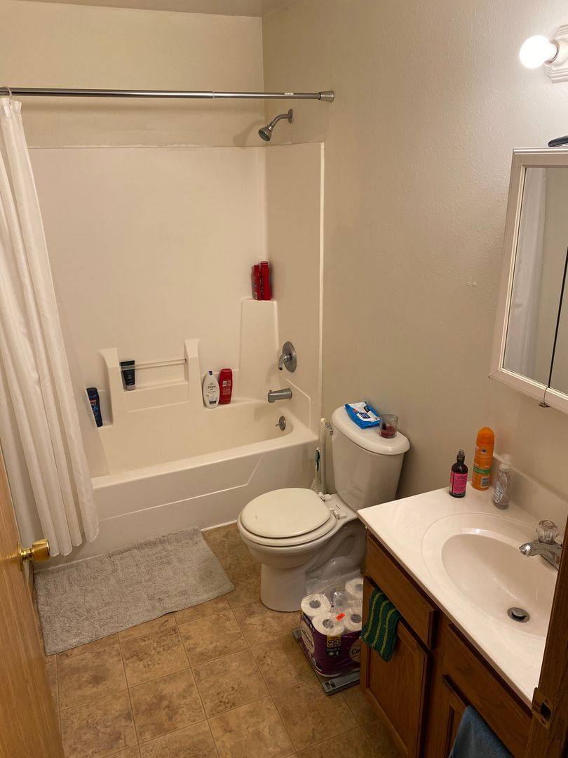 Apartment for rent at 625 12th St N, La Crosse, WI 54601