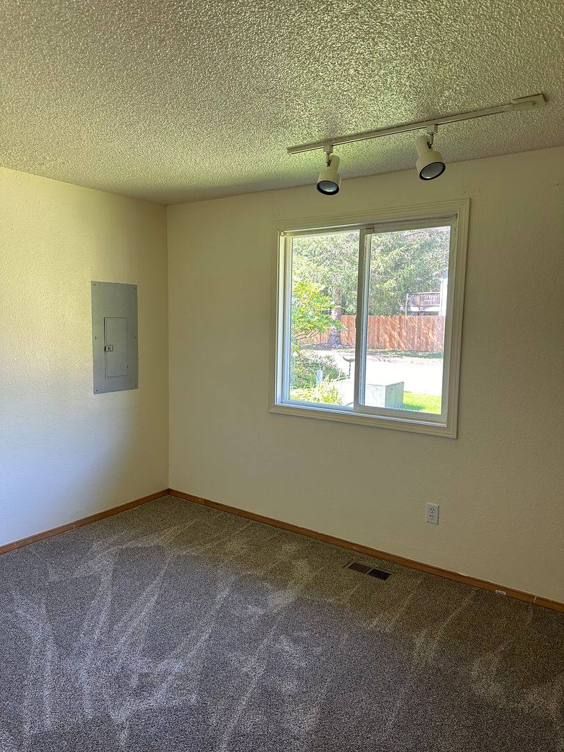 House for rent at 43301 SE 134th St, North Bend, WA 98045