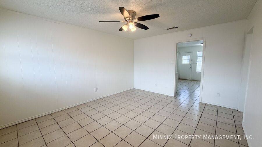Apartment for rent at 5716 Brownfield Dr #C, Lubbock, TX 79414