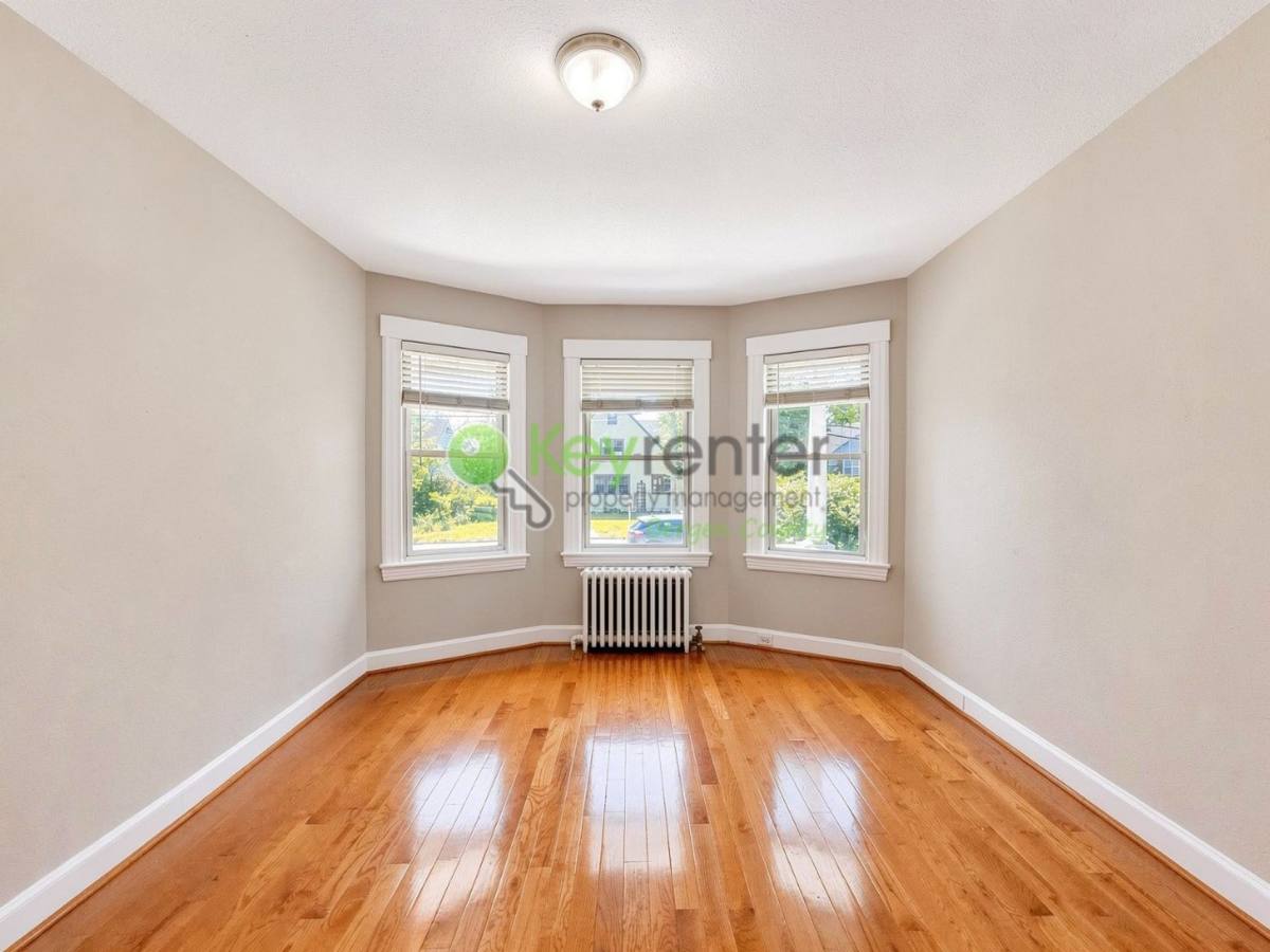Apartment for rent at 1232 Alicia Ave, Teaneck, NJ 07666